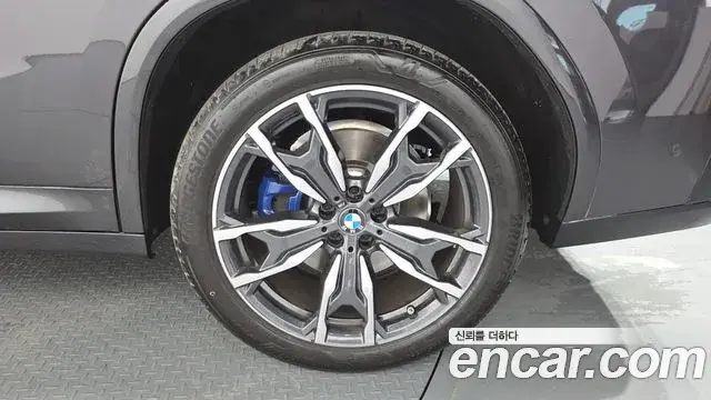 BMW X4 2025 — Şəkil 12/34