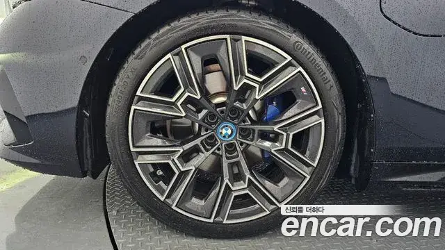 BMW 5 Series 2025 — Şəkil 6/20