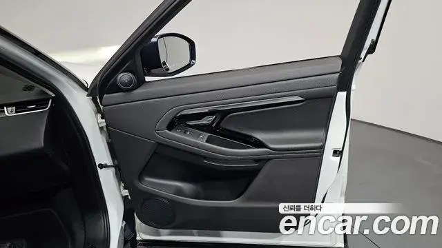 Land Rover Range Rover Evoque 2019 — Фото 17/20