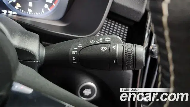 Volvo XC40 2020 — Photo 30/32