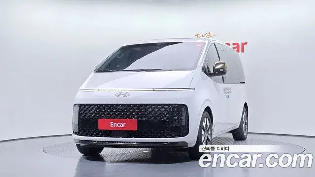 Hyundai Staria 2025 — Şəkil 18/20