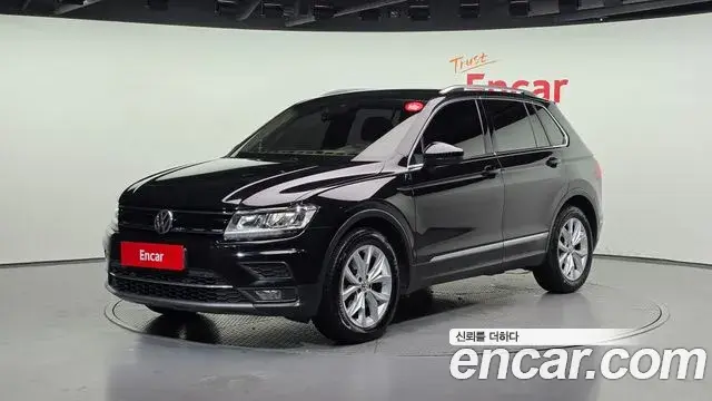 Volkswagen Tiguan 2020 — ფოტო 28/30
