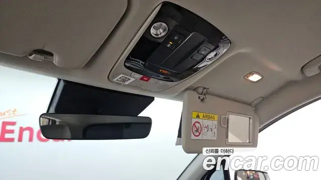 Kia Sportage 2025 — Şəkil 28/32