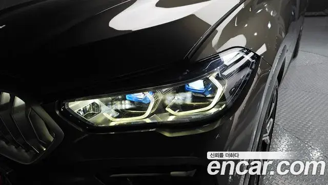 BMW X6 2022 — Photo 12/30