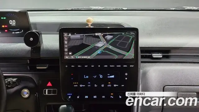 Hyundai Staria 2023 — Photo 9/20
