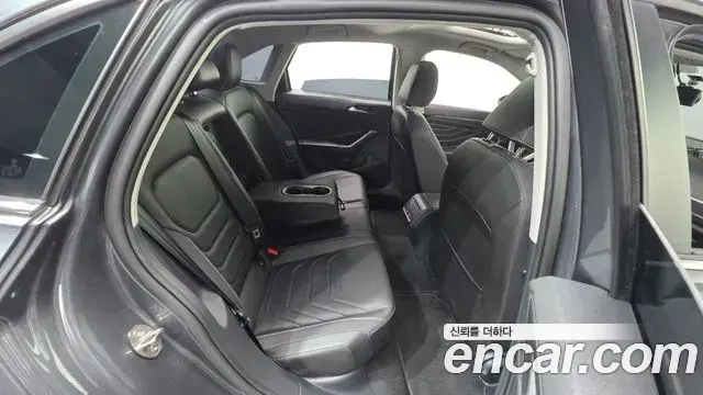 Volkswagen Jetta 2022 — Photo 21/32