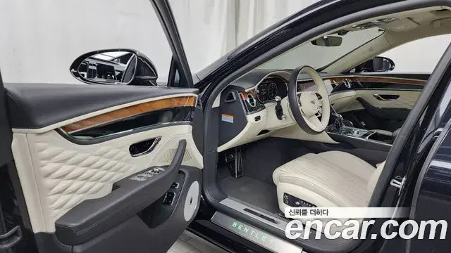 Bentley Flying Spur 2022 — ფოტო 4/38