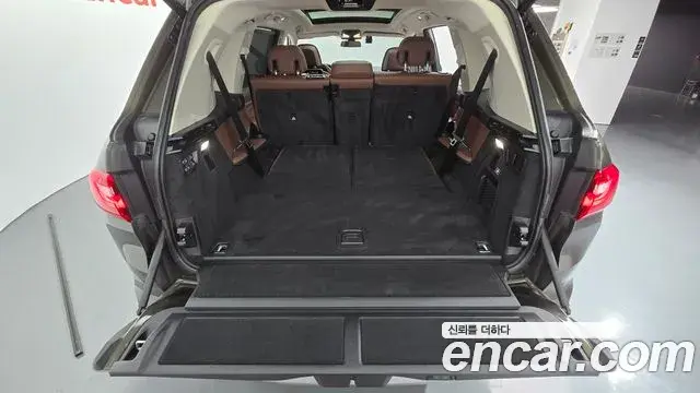 BMW X7 2022 — Şəkil 10/31