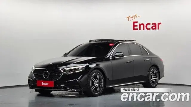 Mercedes-Benz E-Class 2025 — Фото 9/20
