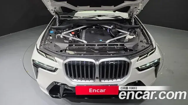 BMW X7 2024 — Photo 30/36
