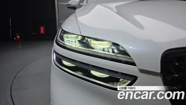 Genesis GV70 2023 — ფოტო 6/32