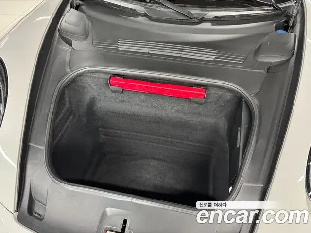 Porsche 911 2024 — Photo 15/16