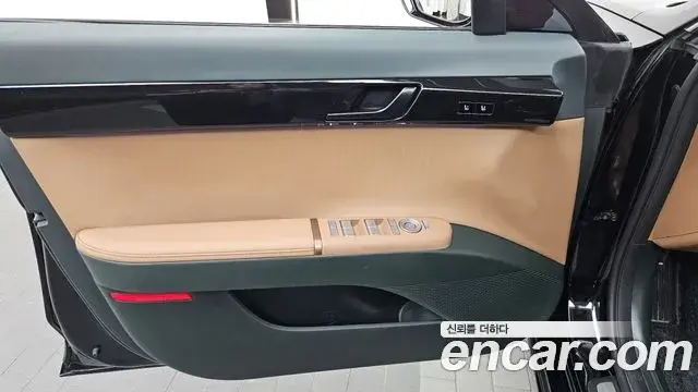 Hyundai Grandeur Hybrid 2024 — ფოტო 7/39