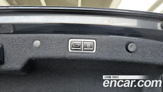 Hyundai Grandeur Hybrid 2024 — ფოტო 38/39