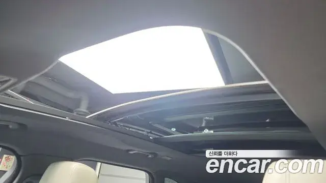 Land Rover Range Rover Velar 2018 — Photo 18/20