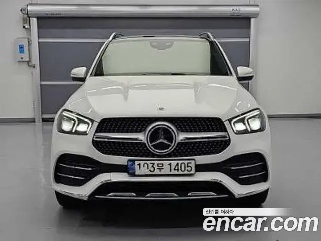 Mercedes-Benz GLE-Class 2021 — Şəkil 7/20