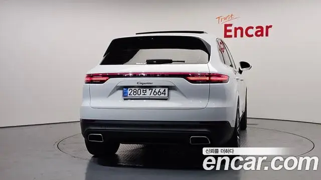 Porsche Cayenne 2020 — Şəkil 30/39