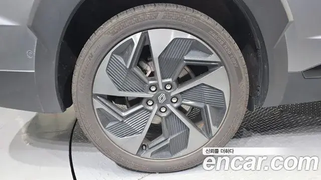 Renault Samsung Grand Koleos 2025 — Photo 35/37