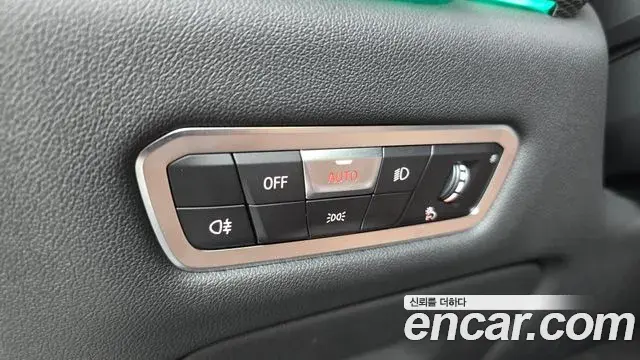BMW X6 2022 — Photo 32/34