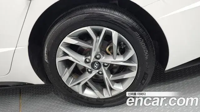 Hyundai Sonata Hybrid 2022 — Şəkil 4/32