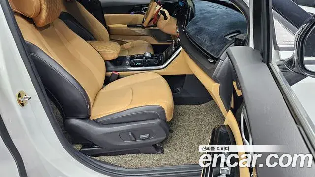 Kia Carnival 2020 — Фото 11/20