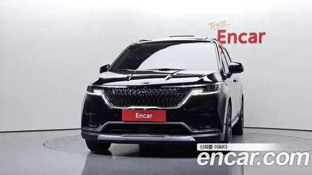 Kia Carnival 2021 — Фото 3/20