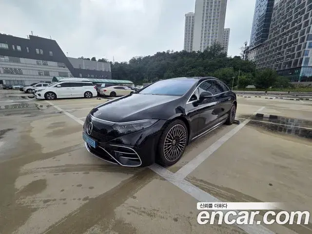 Mercedes-Benz EQS 2023 — Photo 2/17