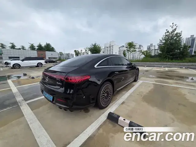 Mercedes-Benz EQS 2023 — Photo 1/17