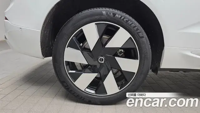 Volvo XC60 2025 — Photo 5/34
