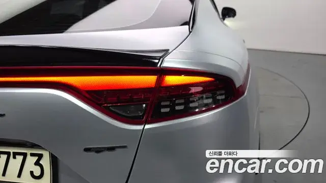 Kia Stinger Meister 2021 — ფოტო 7/35