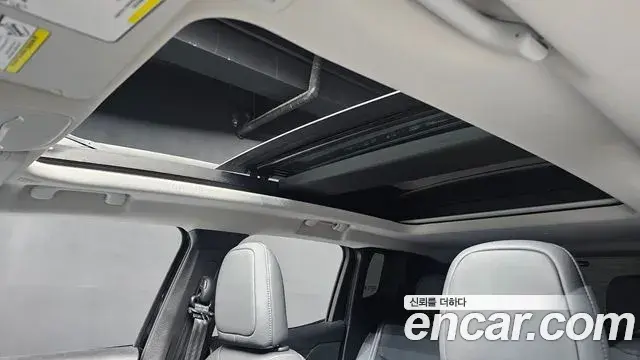 Jeep Renegade 2022 — ფოტო 31/32