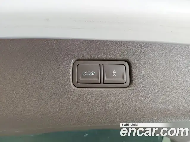 Genesis GV80 2022 — ფოტო 15/34