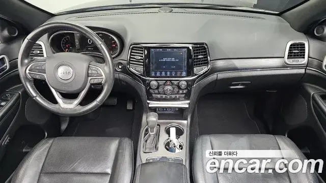 Jeep Grand Cherokee 2019 — ფოტო 6/35