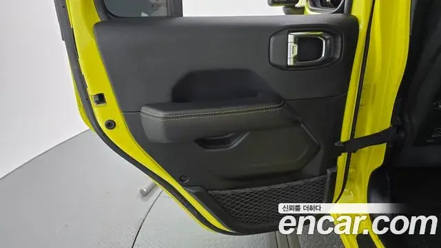 Jeep Wrangler 2024 — Şəkil 16/31