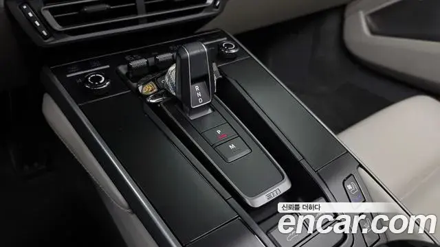 Porsche 911 2024 — ფოტო 17/32
