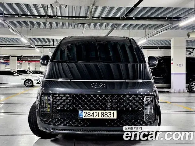 Hyundai Staria 2021 — ფოტო 12/17