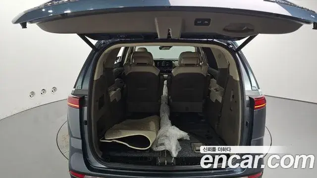 Kia Carnival 2020 — Фото 20/20
