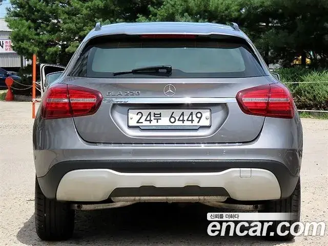 Mercedes-Benz GLA-Class 2018 — Фото 2/20