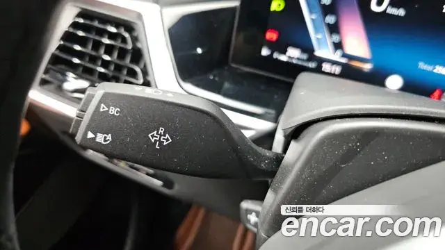 BMW X7 2023 — ფოტო 34/37