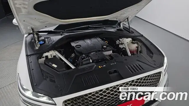 Genesis GV70 2023 — ფოტო 23/35