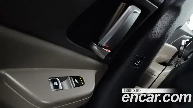 Kia Carnival 2024 — Şəkil 26/33