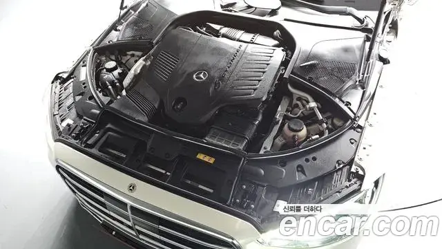 Mercedes-Benz S-Class 2021 — Photo 11/20