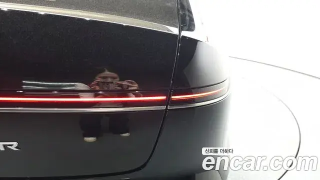Hyundai Grandeur Hybrid 2023 — ფოტო 9/31
