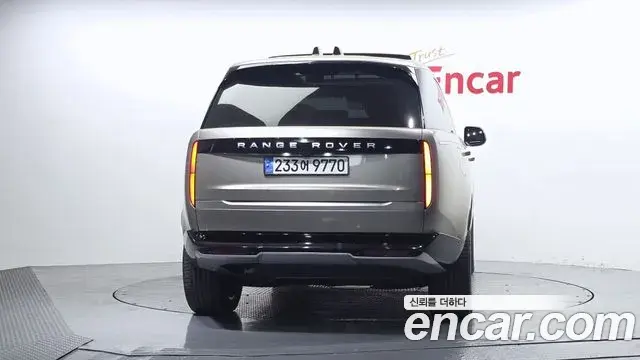 Land Rover Range Rover 2024 — ფოტო 18/20