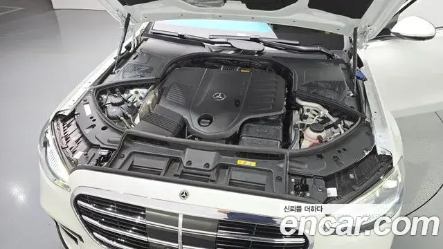 Mercedes-Benz S-Class 2023 — Фото 6/20