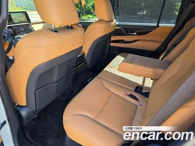 Lexus LX 2025 — ფოტო 16/20