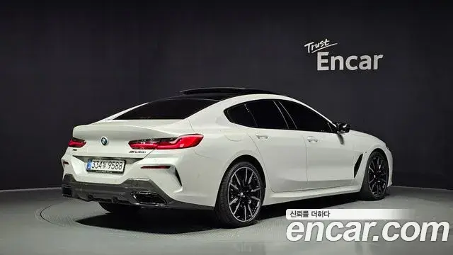 BMW 8 Series 2025 — Фото 2/20