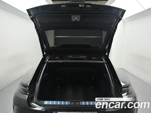 Porsche Panamera 2025 — Фото 20/20
