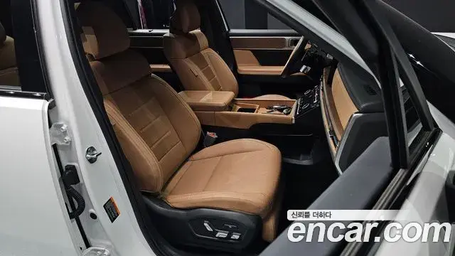 Hyundai Santa Fe 2024 — Şəkil 18/31