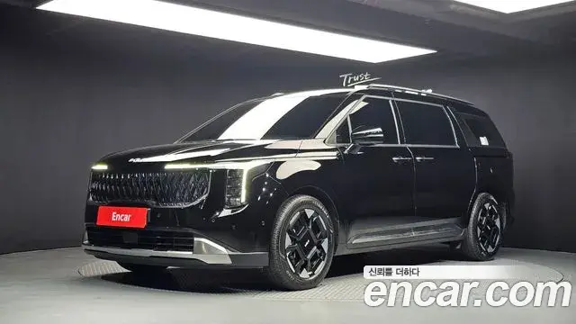 Kia Carnival 2025 — Фото 1/20